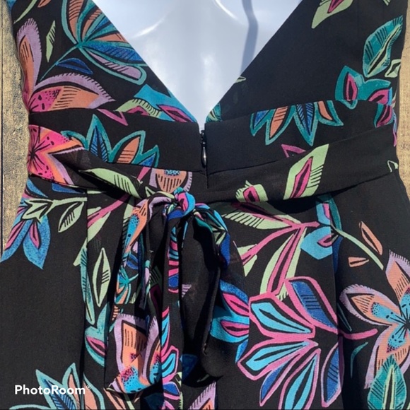 Guess Elena Black floral tropical one piece jumpsuit romper XS extra small 0 2 - Picture 9 of 13